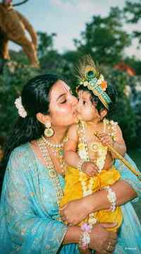 Mera लाला ❤️🦚
Drop "♥️" for prompt
.
.
#kahna #yashoda #maa
