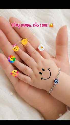Wholehearted happiness in the tiniest hands 🧿❤️
.
.
#trend