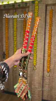 DIY Dandiya sticks made from PVC pipes! โจ
Who knew a simple