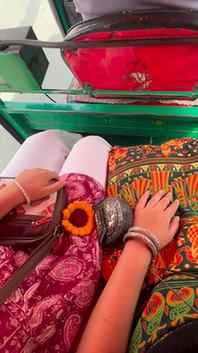 Handloom expo at जनपथ 🪡🧶👭🏼
.
.
#explore #janpathmarket #