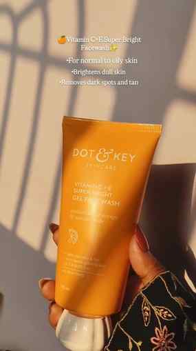 Which Dot & Key face wash would your skin choose? 👀✨🧡💚

F