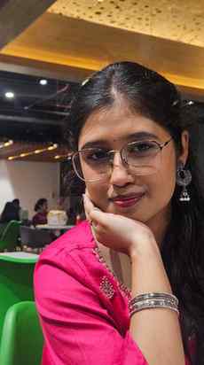 Caption likhne mai bhi alas aa rhi hai
#viral #trending #ree