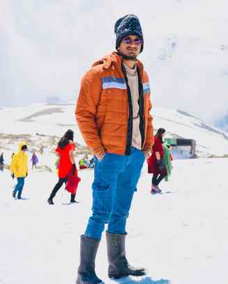 A love like mountains - strong, steadfast, and eternal.

 #m