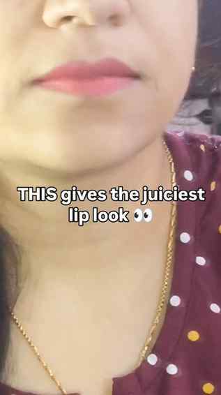 ✨ The glossy pink lip look I’m loving lately! 💗

Want the s