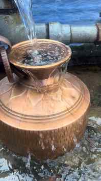 only pahadi know the taste of this dhare ka pani 
#uttrakhan
