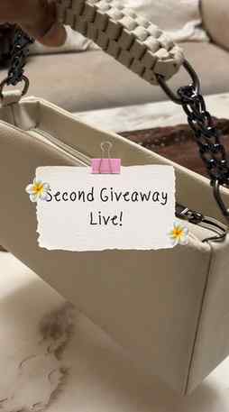 ✨ SPECIAL GIVEAWAY ALERT! WIN THIS CHIC HANDBAG + SURPRISE G