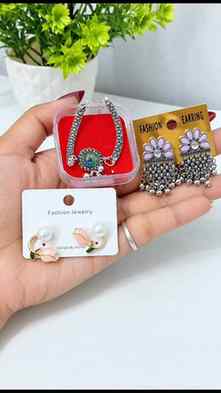 ✨ Beautiful jewellery finds from DeoDap ✨
💫 Stylish Bracele