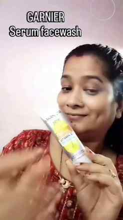 ग्लोइंग स्किन के लिए बेस्ट! Garnier Vitamin C Serum Facewash