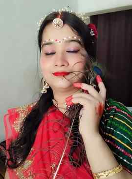 Chanda tujhe dekhne ko nikla karta hai," aur main khud ko sa