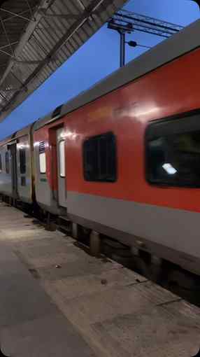 Her first train journey to Vrindavan 🙏🏻😍🍃🍂🌻🌼🌝

#vrin