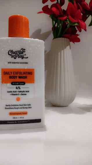 Time to say goodbye to Stubborn tanning~
@chemistatplay.skin