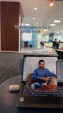 Gaane mai vibe toh hai🤡
#trending #explore #fyp #office #c