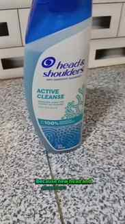 Say goodbye to dandruff and hello to clean, healthy hair! 💙