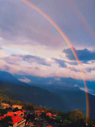 Nature painted the sky🌈✨
Pure magic in Kalimpong⛰️💖
.
.
#v