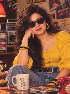 Retro mood, timeless me. 
Some eras never go out of style...