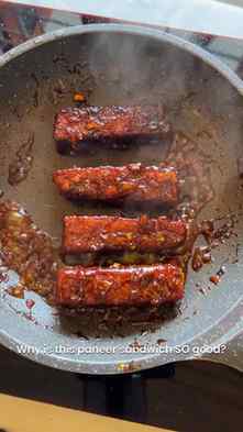 Crispy chilli paneer, creamy hung curd slaw and perfectly to