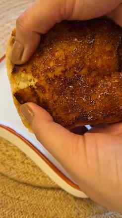 Crispy outside, molten cheesy inside 🤤✨ This honey butter s