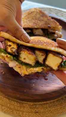 Crispy chilli paneer, creamy hung curd slaw and perfectly to