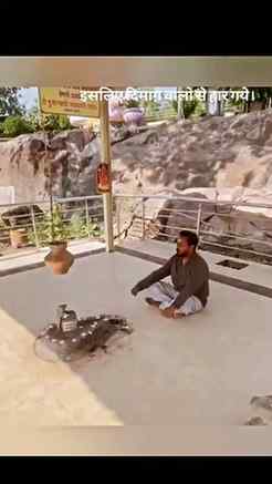 कुछ लोग इतने शातिर होते है के वे आपको यह फील करा देंगे कि आप