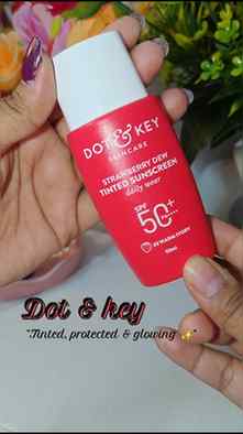 Glow + protection in one 🍓✨
@dotandkey.skincare
.
.
.
.
#gl