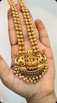✨ यंदा गौरीच्या सजावटीसाठी आणि तुमचा traditional look comple