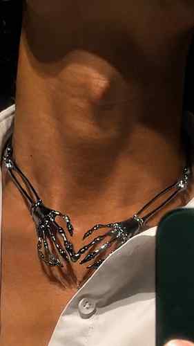 Ghost clawn flw & cmnt “link”

@jewelsmars #jewels