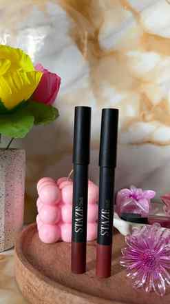 POV: You finally found the lip shade that goes with everythi