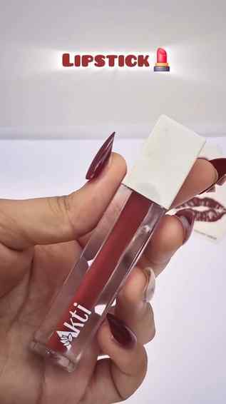 Beauty that speaks for itself. ✨💄
From everyday elegance to