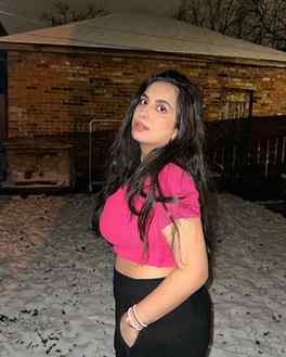 Wrapped in love and snowflakes ❤️❄️
.
.
.
.
.
.
.
.
.
.
.
.
