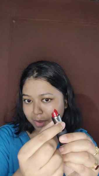 POV: You finally found a matte lipstick that doesn't wash yo