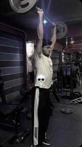 Something new…📈💀

•

•

•

•

•

•#gym #reach #fitness