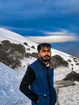 Zindgi jeena hai to khul k jio 
#reels #viralreels #trending