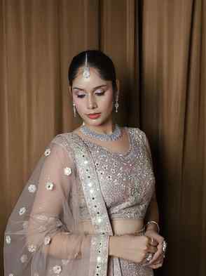 ✨ Soft Glam, Timeless Elegance ✨

When elegance meets soft g