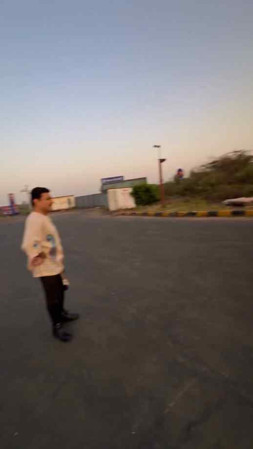 🚨🕺Viral Dance trend ft. Jethalal
Iyer and Babita Ji
Comme