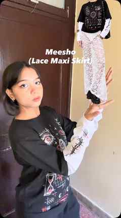 Follow & Comment link for Lace Maxi Skirt🔗 @meeshoapp
.
.