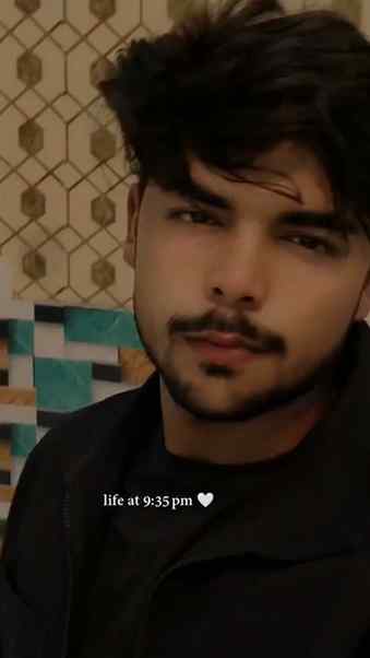 💕Eshk wala love 💕 

#mensgrooming #skincareroutine #explor