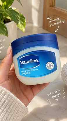 Solution??? @vaselineindia
.
#vaseline #trending #viral #ree