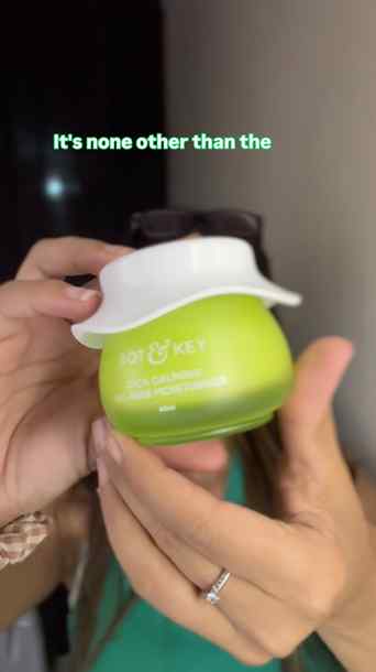 Oily skin girlies, this one’s for YOU! 💚✨
Meet my new skin