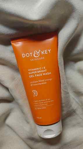 POV: Your skin finally found the perfect facewash ✨🍊
@dotan