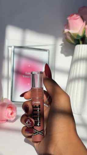 Soft as mousse, bold as confidence! 🤎💋
@reachedmars
This M