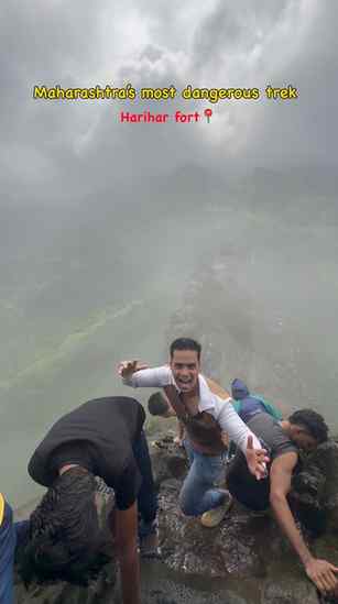 Would you dare to do this 80 degree trek??💀#hariharfort #tr