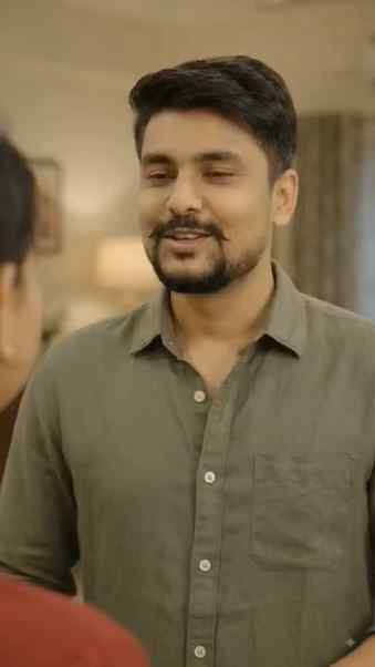 👨: "Main to bas us din Swiggy se order nahi karta." 😂 #com