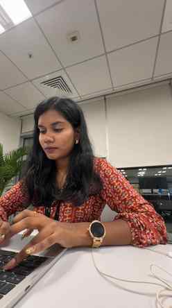 Myself ❤️

Corporate life, Tamil ponnu, Bangalore, engineeri
