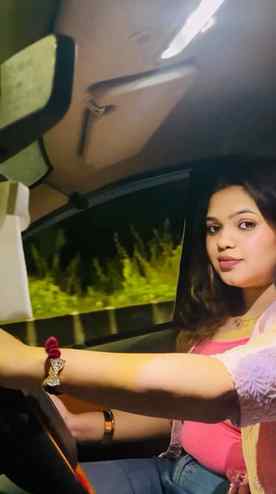 POV: me, my car & a little main-character energy. 🚗
I can
