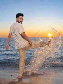 Feeling so refreshed by this beautiful sunset beach moment! 