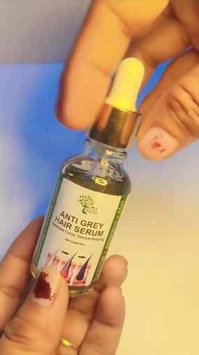 Healthy-looking hair starts with the right care! 🌿💚
Giving