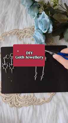 ●My obsession with goth accessories 🤌🏻🖤
.
.
.
.
.
.
.
.
#