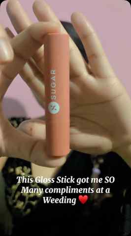 SUGAR Glide Peptide Plumping Gloss Stick
Gloosy lips in jus