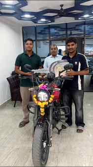 माता रानी की कृपा से घर आई नई बाइक 2 🏍️✨
आप सबका आशीर्वाद औ
