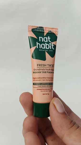 Fresh, clean & glowing skin starts with the right face wash